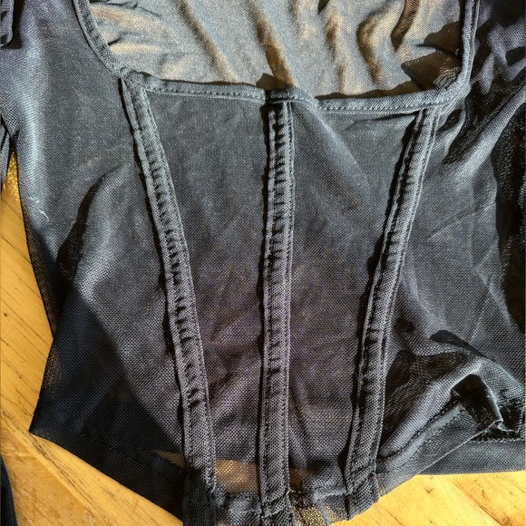 Black Mesh Top ✨ - Picture 2 of 5